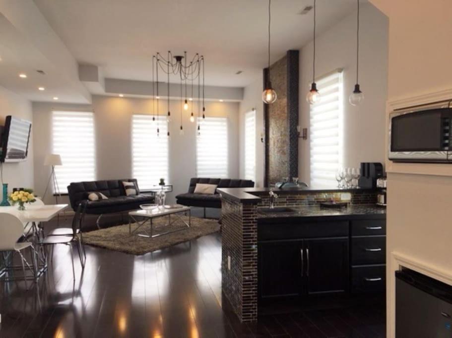 Luxury Three Story Apartment In Short North Кълъмбъс Екстериор снимка