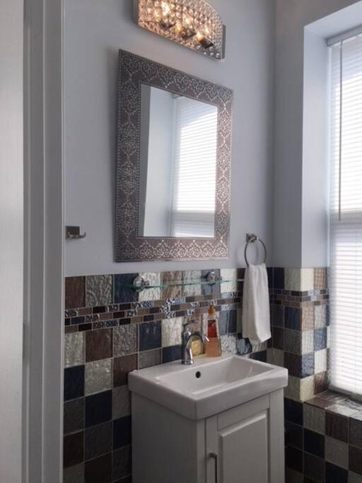 Luxury Three Story Apartment In Short North Кълъмбъс Екстериор снимка